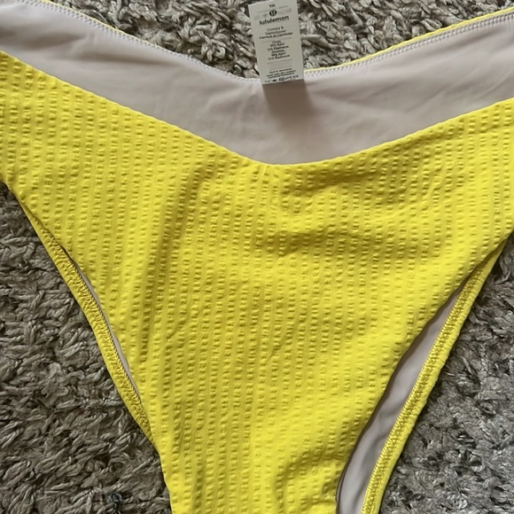 Lululemon Drifting Tides Skimpy Bottom Size XL - Picture 11 of 13
